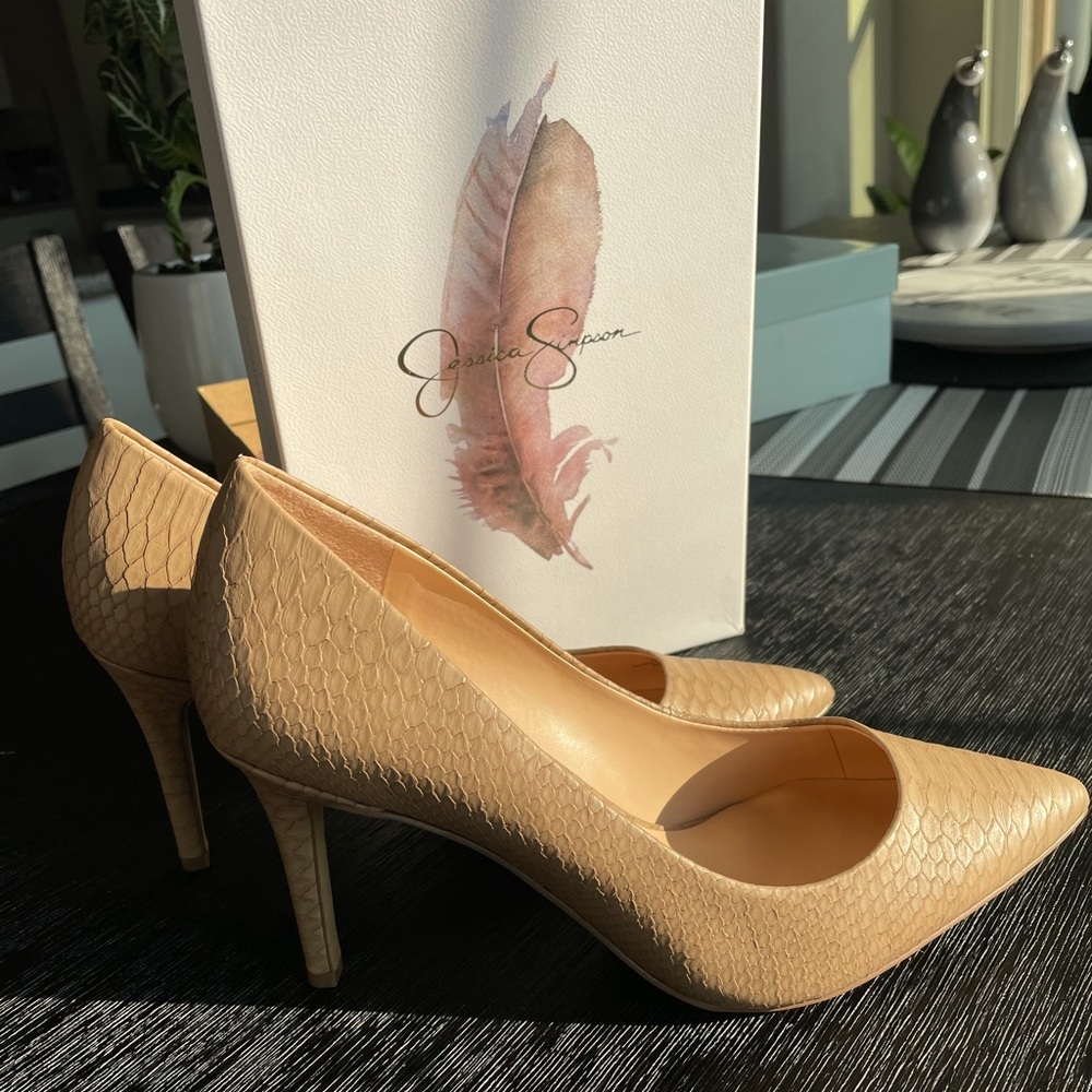 Jessica Simpson Levin Women Pointed Toe Synthetic Nude Heels